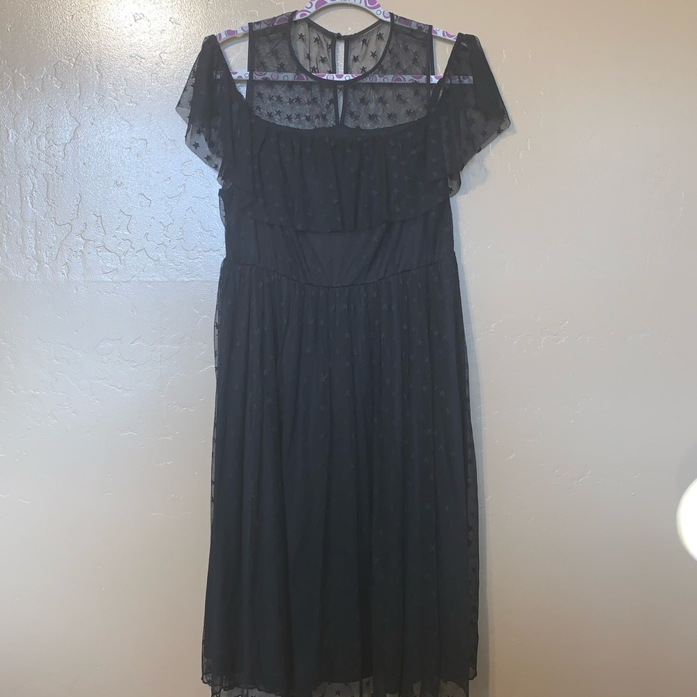 Torrid 2x Black shear cold should dress